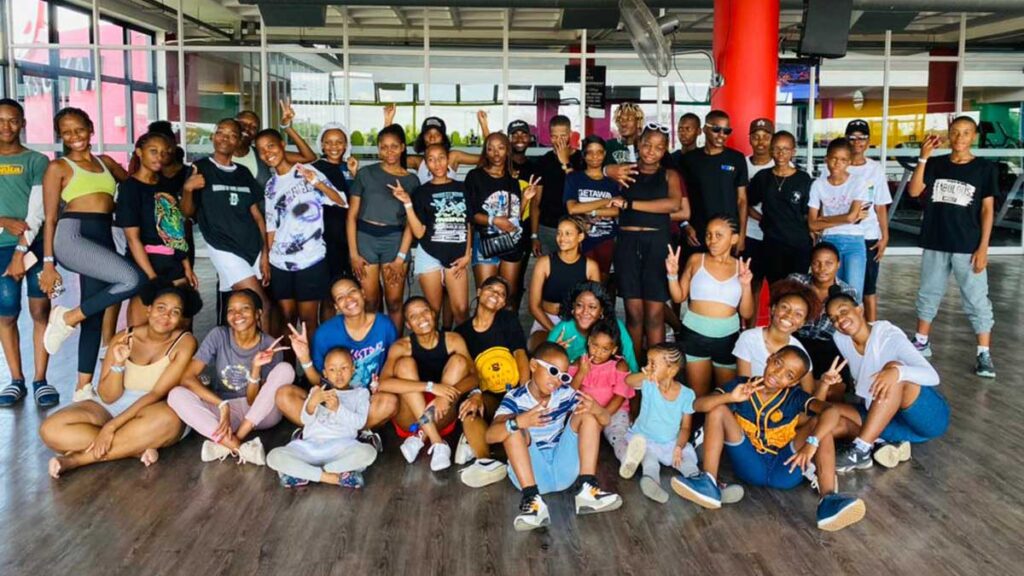 Dancing it out with Miss Louissa - Vimarsana News
