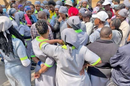 Retebo, employees stand - off sorted