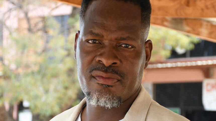 A niche in the neighborhood