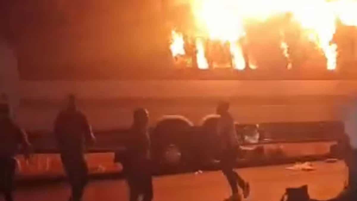 Passenger bus burns to ashes