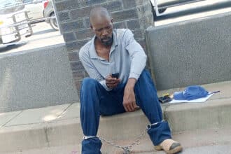 Man arrested for threatening sister hours after mum’s burial